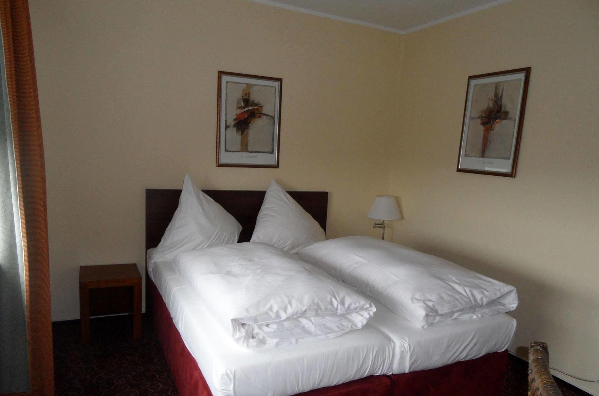 Wiking Hotel Henstedt-Ulzburg Dış mekan fotoğraf